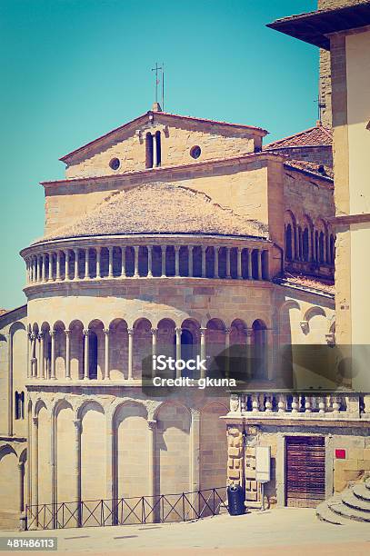 Kościół - zdjęcia stockowe i więcej obrazów Architektura - Architektura, Arezzo, Balkon