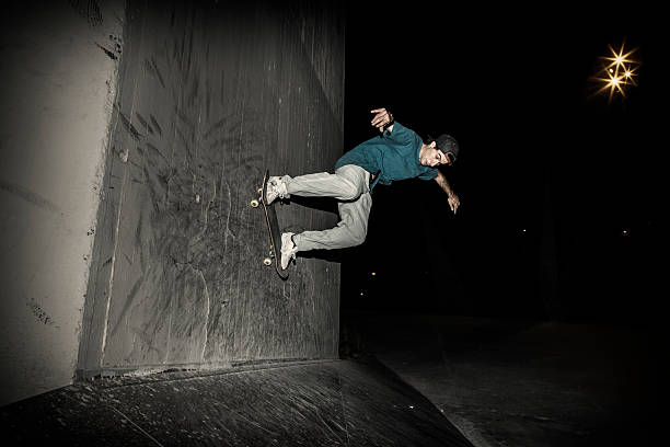 istock Young skateboarder in the city 481505362