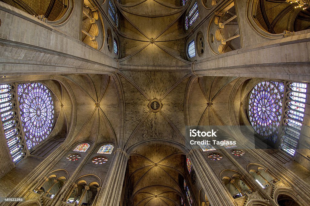 TECHOS ESTILOS CATEDRAL-París, Francia - Foto de stock de Catedral de Nuestra Señora de París libre de derechos