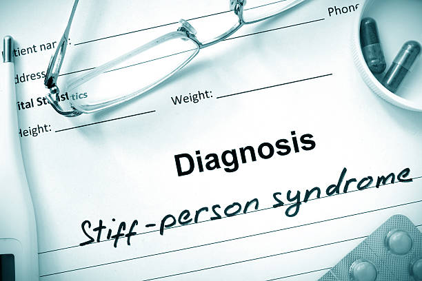 formulário de diagnóstico com diagnóstico síndrome rígido pessoas e remédios. - neurologic - fotografias e filmes do acervo