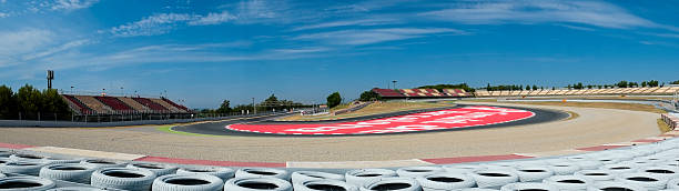 circuito vista panorámica de la ciudad de barcelona. barcelona, españa. - paddock fotografías e imágenes de stock