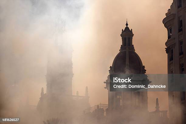 Fallas De 2014 - Fotografias de stock e mais imagens de Fogueira - Fogueira, José - Espiritualidade e Religião, Banda desenhada - Produto Artístico