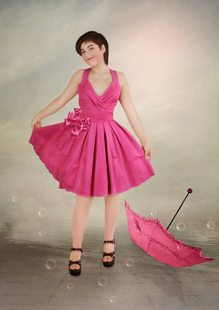 istock The girl and umbrella 481640482