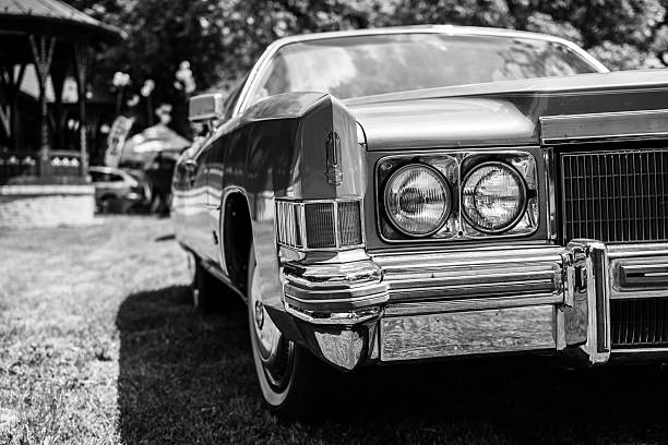 old cadillac eldorado en anual oldtimer car show - calendar date pattern dial luxury fotografías e imágenes de stock