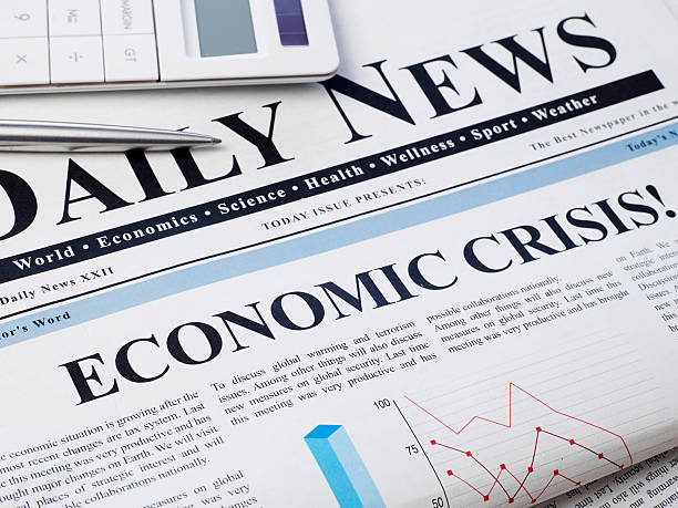 istock Economic crisis headline on newspaper 481683566