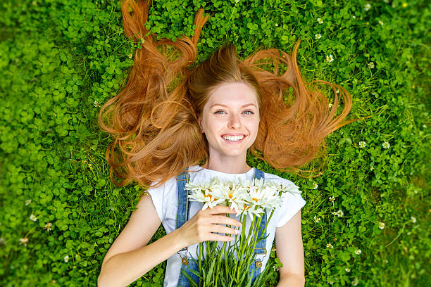 istock Beautiful smiling red-haired young woman 481728366