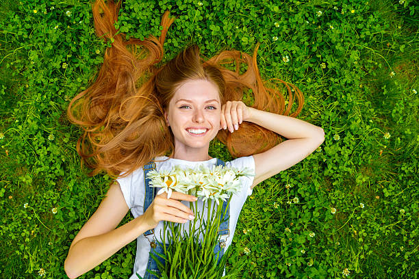 istock Beautiful smiling red-haired young woman 481728398