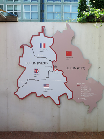 Map of East and West Berlin occupying forces during cold war