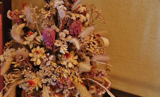 istock bouquet of dry flowers 481744824
