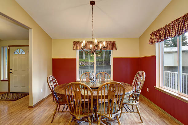 istock Dinning room with red and cream interior. 481776424