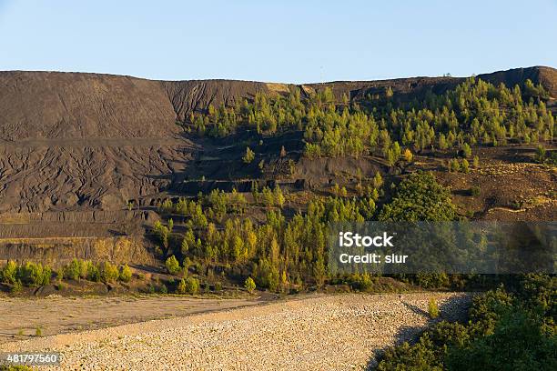 Dump Coal Mine Open Pit Mina Carbon Cielo Abierto Stock Photo - Download Image Now