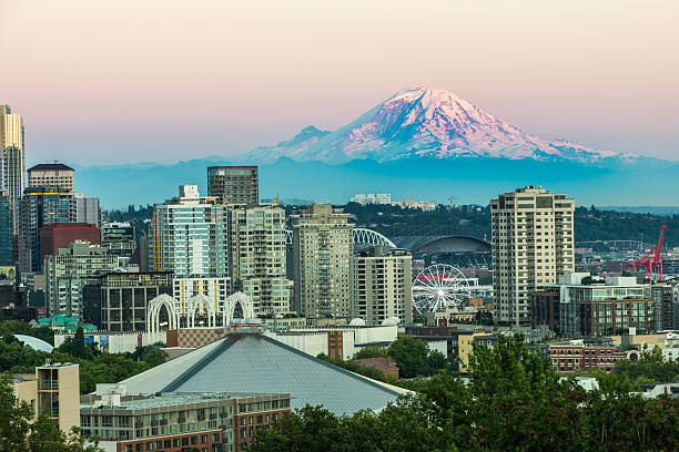 istock Beautiful Seattle in the Evening with Space Needle and Mt.Rainer 481807884