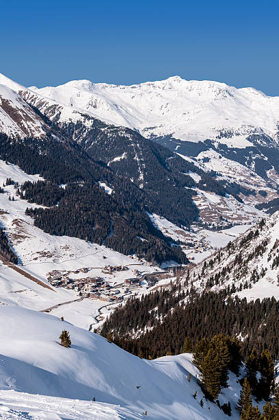 istock Tuxtal valley in Austrian Alps 481841414