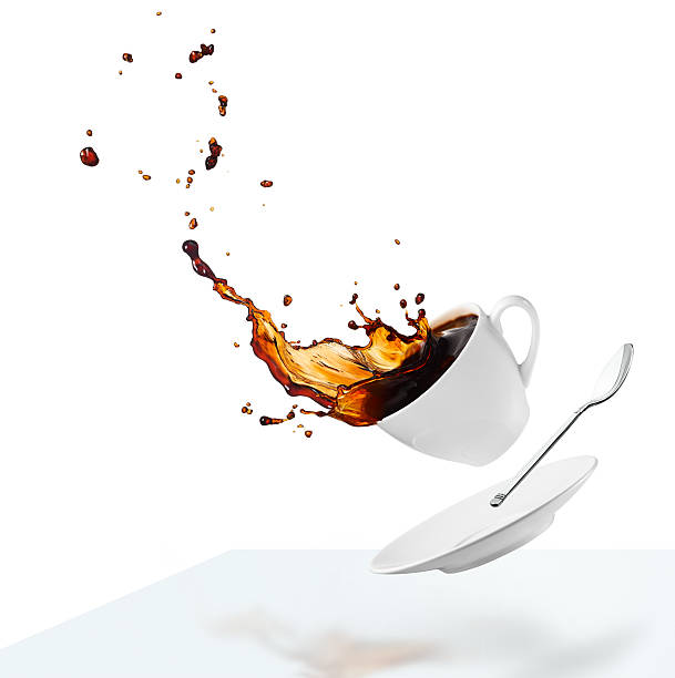 café renverser - coffee hot drink cup teaspoon photos et images de collection