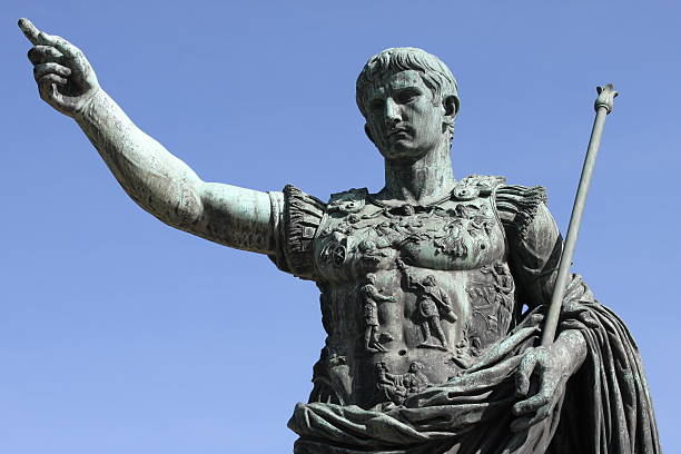 romano emperor augustus - imperial italy rome roman forum fotografías e imágenes de stock
