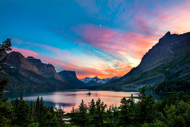 istock Beautiful colorful sunset over St. Mary Lake 481895520