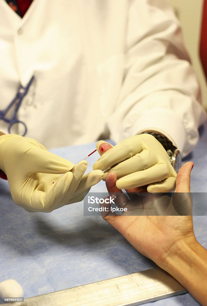 Esame del sangue - Foto stock royalty-free di Campione medico