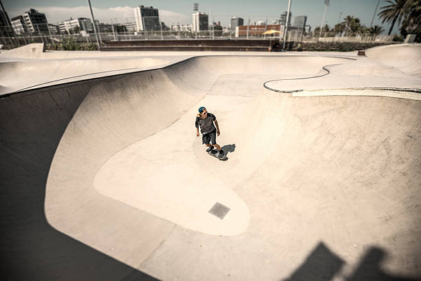 istock Young man skating in skatepark 481924970