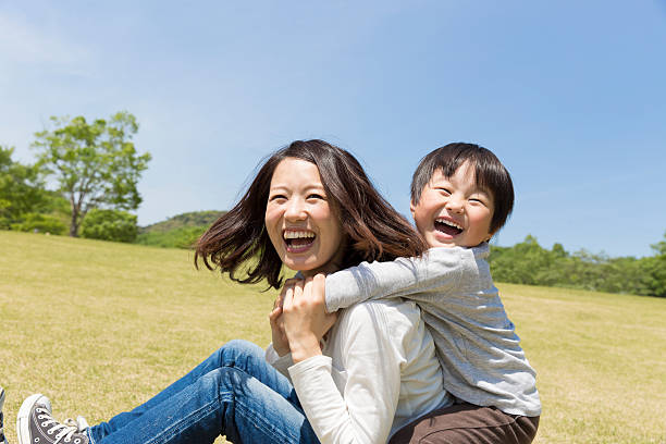 istock Japanese mother and child 481934964