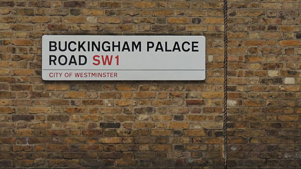 istock Road to Royalty 481935142