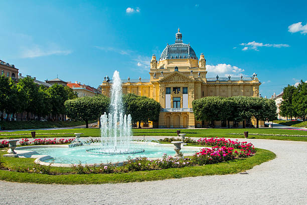 jardim de arte em zagreb - spurt imagens e fotografias de stock