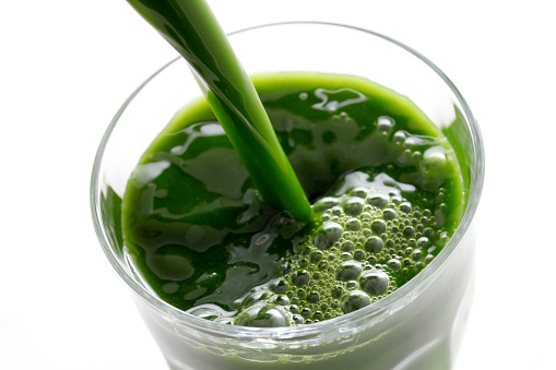 pour green juice