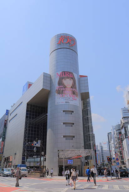 渋谷の東京を一望 - shibuya 109 ストックフォトと画像