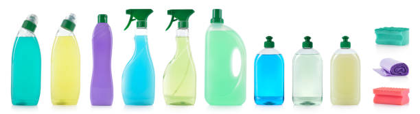 conjunto de produtos de limpeza.  casa produtos de limpeza. - dishwashing detergent imagens e fotografias de stock