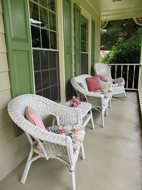 Front Porch With White Wicker Furniture Stock Photo - Download Image Now -  2015, Chair, Cushion - iStock