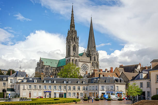 cathédrale notre-dame de chartres, en france - our lady photos et images de collection