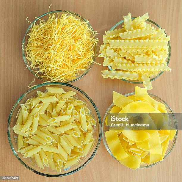 Pasta De Variación Foto de stock y más banco de imágenes de Alimento - Alimento, Amarillo - Color, Carbohidrato