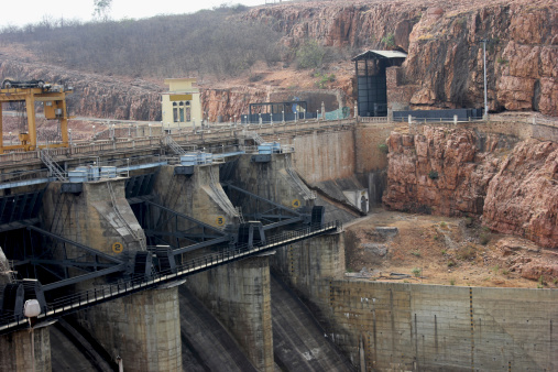 indian constraction dam