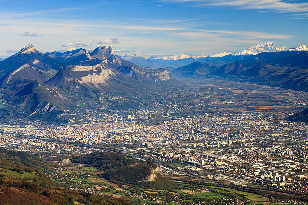 grenoble i alpy - isere zdjęcia i obrazy z banku zdjęć