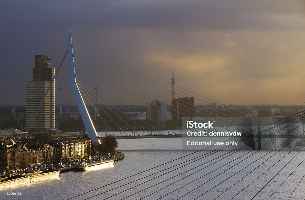 Роттердам закате Мосты - Стоковые фото Архитектура роялти-фри