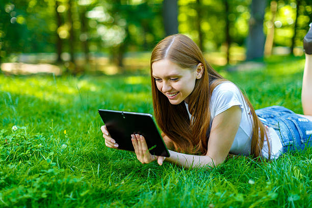 istock Beautiful smiling red-haired young woman 482035526