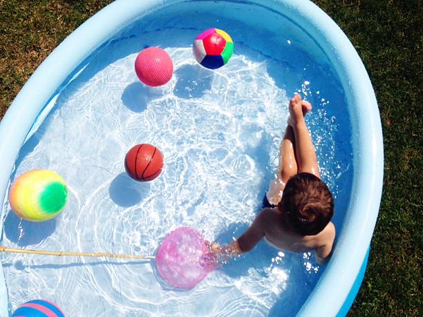 istock Water party in a baby pool 482067792