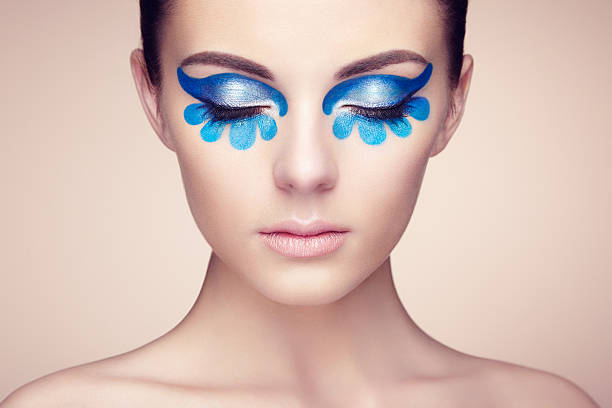istock Beautiful woman face. Perfect makeup 482070912