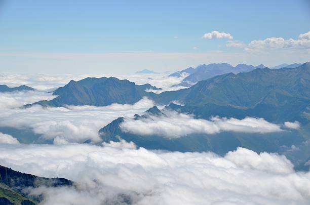 I saw this sea of clouds from Anie Peak Summit, a sunny day of july. The mountains, the clouds, the bluesky... amazing