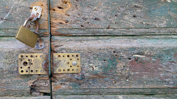 istock wooden door 482079560