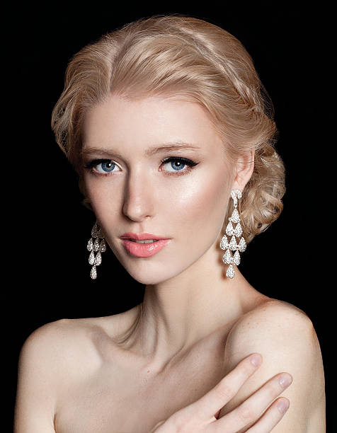 istock Wedding makeup ans hair for beautiful woman 482111765