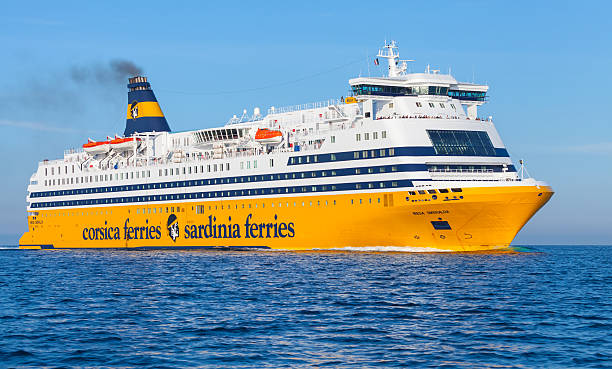mega express пароме, большой пассажирское судно в желтой зоне - cruise passenger ship nautical vessel vacations стоковые фото и изображения