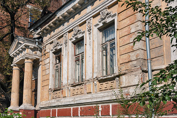 istock old abandoned stone house built in the 18th century 482127084
