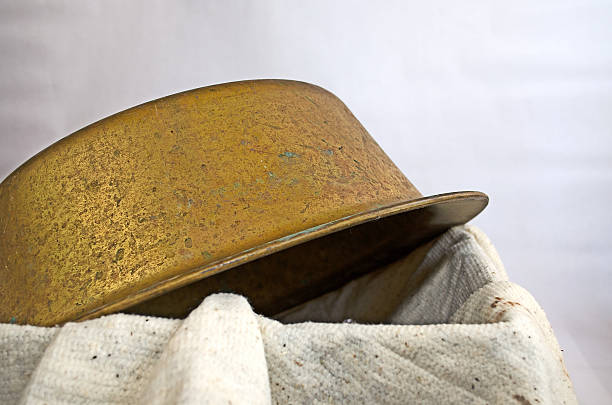 istock Old vintage cooper round pan in black box isolated 482135186