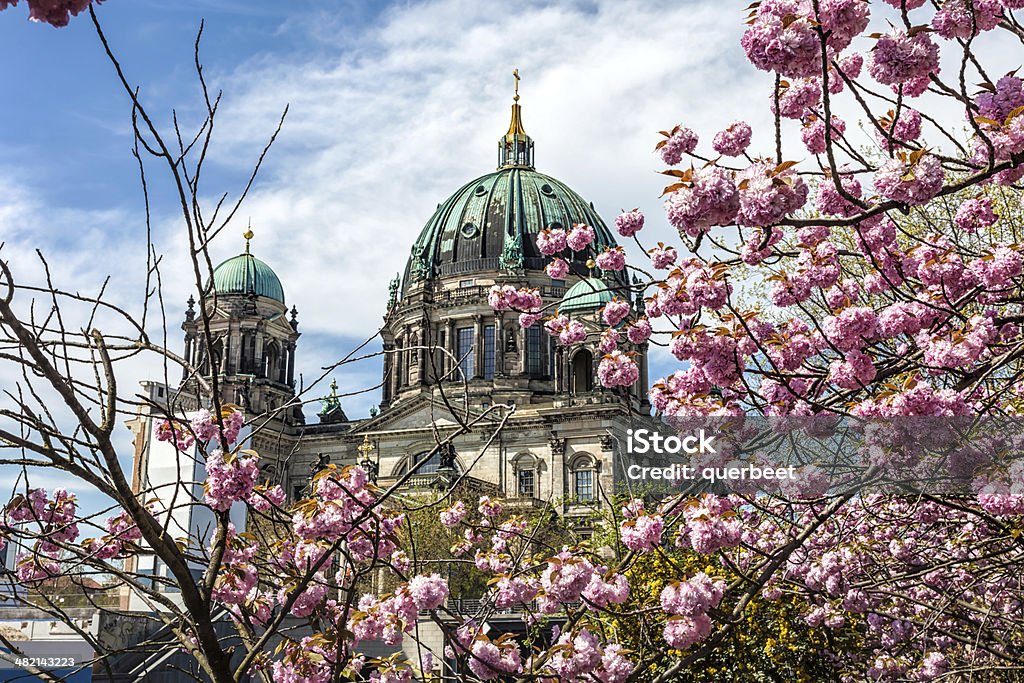 Berliner Dom in den Frühling - Lizenzfrei Berlin Stock-Foto