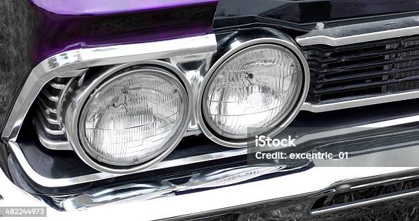 フロントの夜景古いヴィンテージカー - エンジンのストックフォトや画像を多数ご用意 - エンジン, クラシックカー, クロム