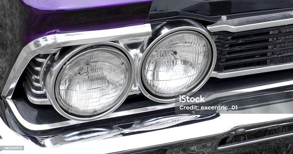 A luz frontal de uma antiga carro antigo - Foto de stock de Antigo royalty-free