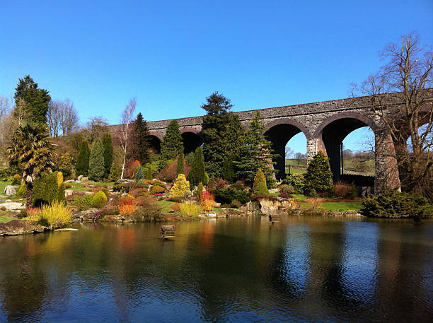 imagem de um mill pond - rock mill - fotografias e filmes do acervo