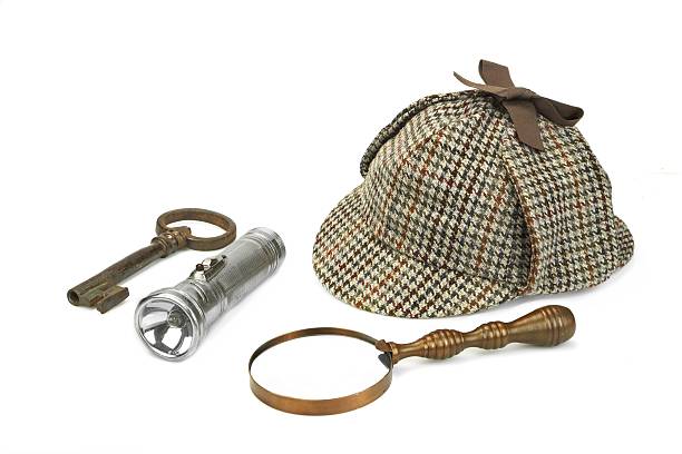 istock Detective Cap, Vintage Magnifying Glass, Retro Flashlight 482266566