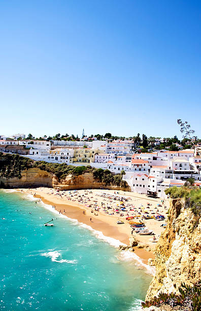 villaggio di carvoeiro, algarve, portogallo - carvoeiro foto e immagini stock