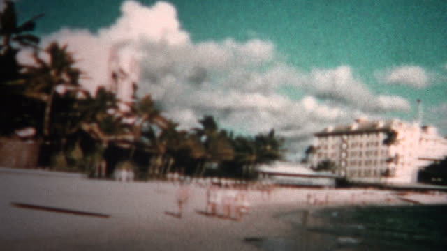 (8mm Vintage) 1955 Hawaii Hotels Waikiki Beach